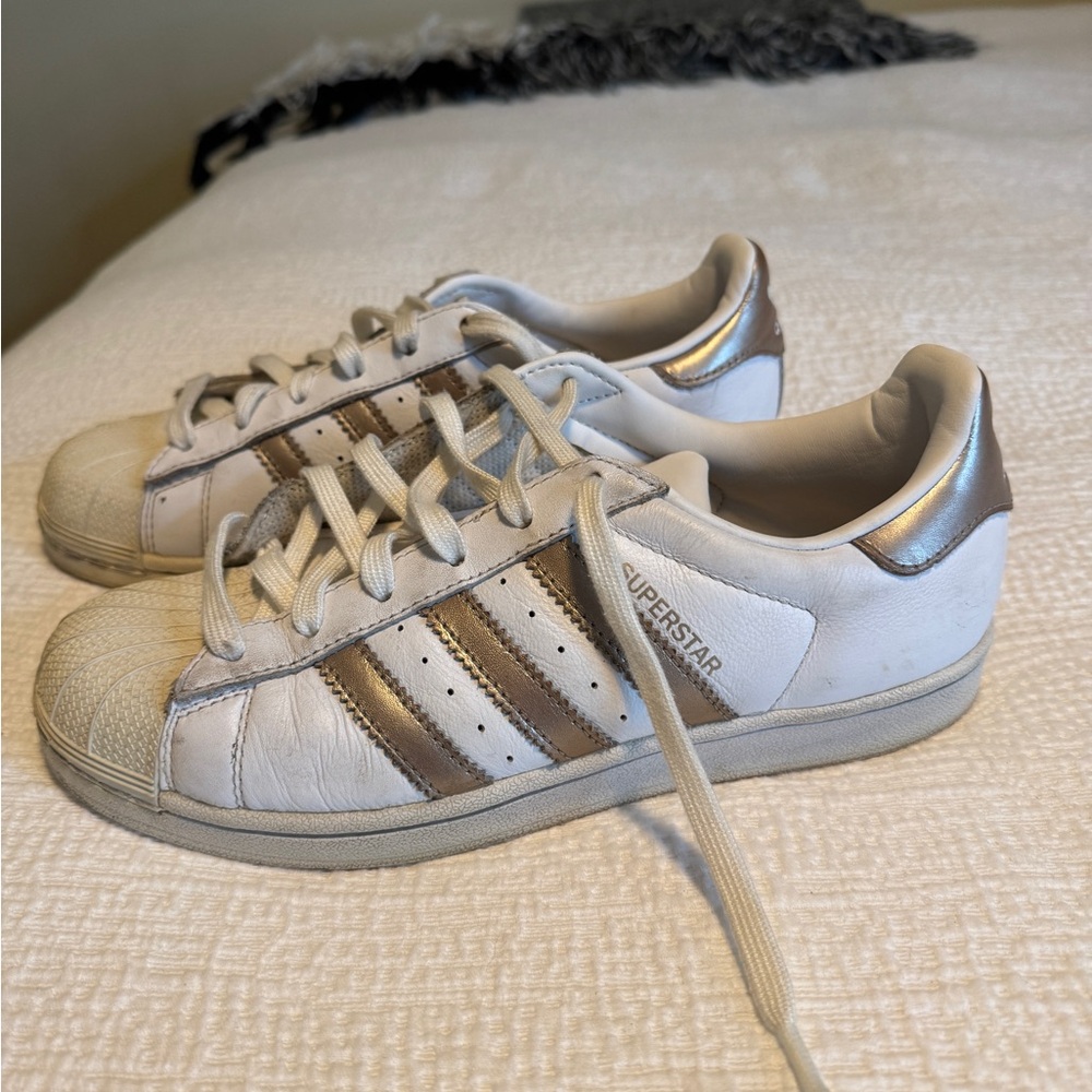 Adidas Superstar Sneakers Size 8